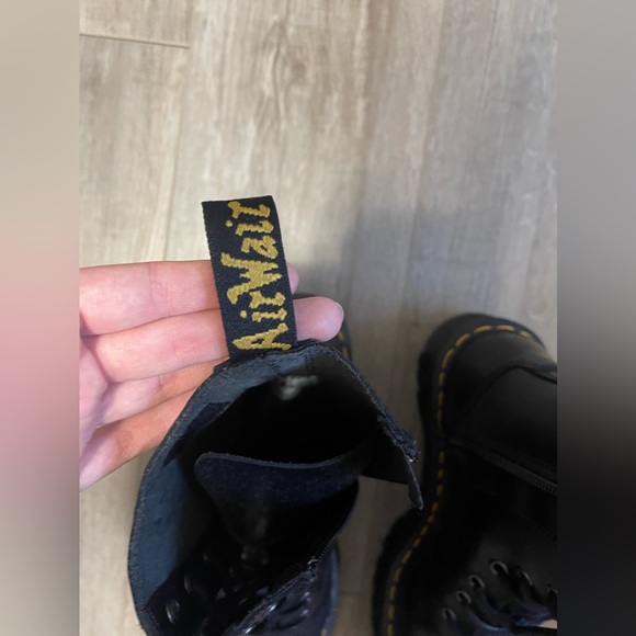 Dr. Martens Black Jadon Boot Smooth Leather Platfoms - Picture 5 of 7